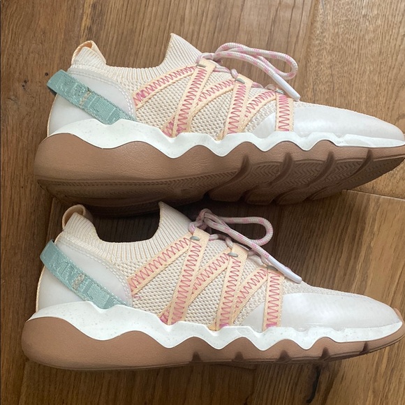 NEW Madewell MWL Field Knit Sneakers Celadon Pink 8.5 - Picture 6 of 8